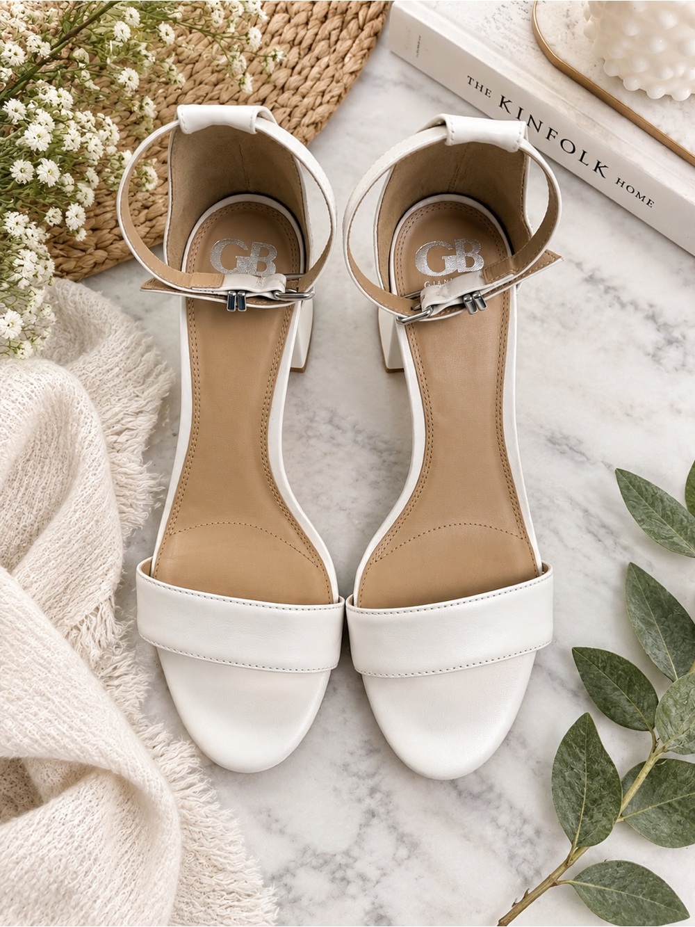 Gianni Bini Block Party White Leather Block Heel Sandals Size 8.5
